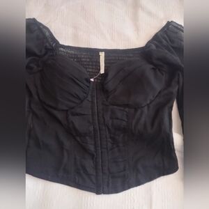 New Mode Black Off-Shoulder Blouse Size M